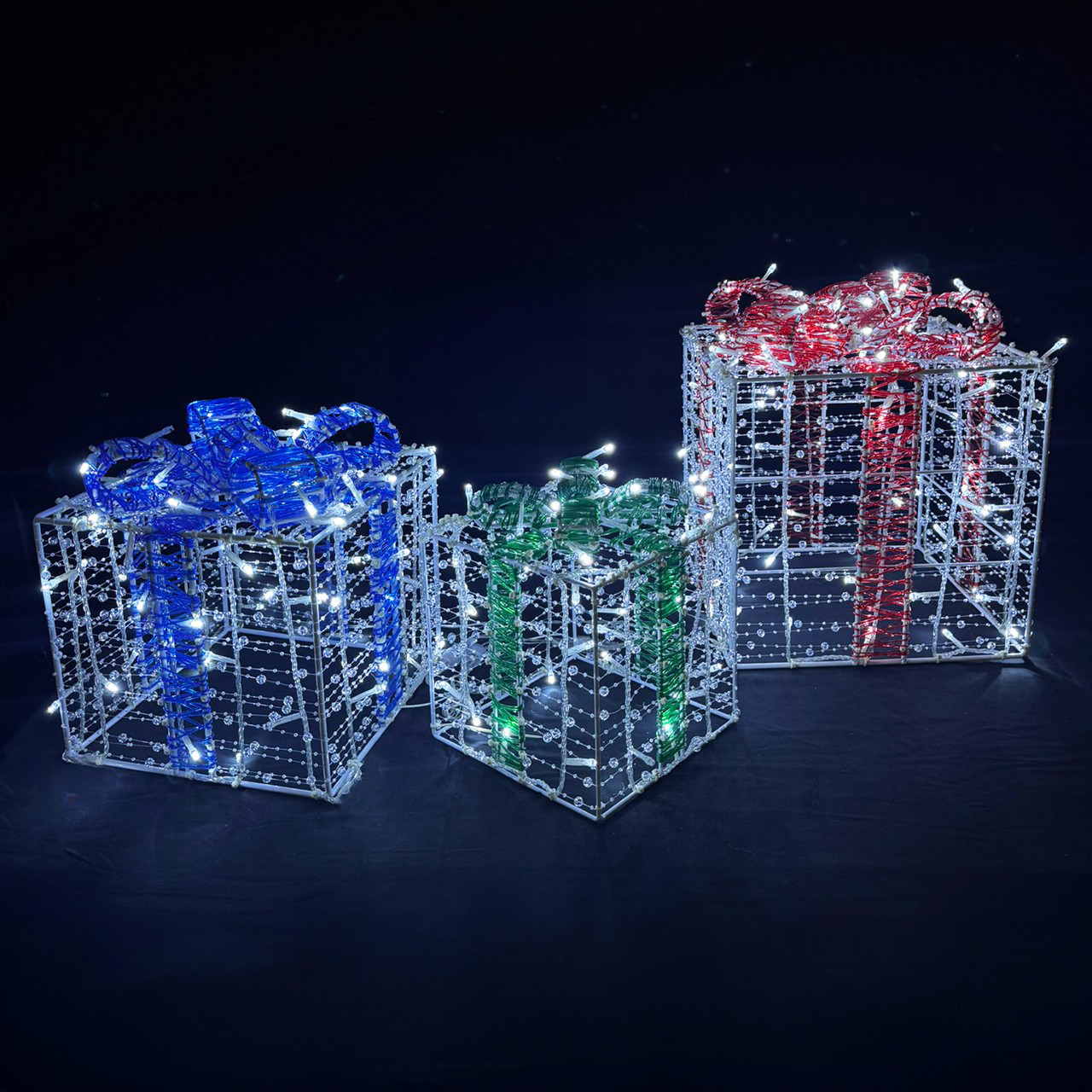 3D LED Twinkling Gift Box Set Christmas Decoration - Lighted Sign - Christmas Presents - Cool White (X) Questions & Answers